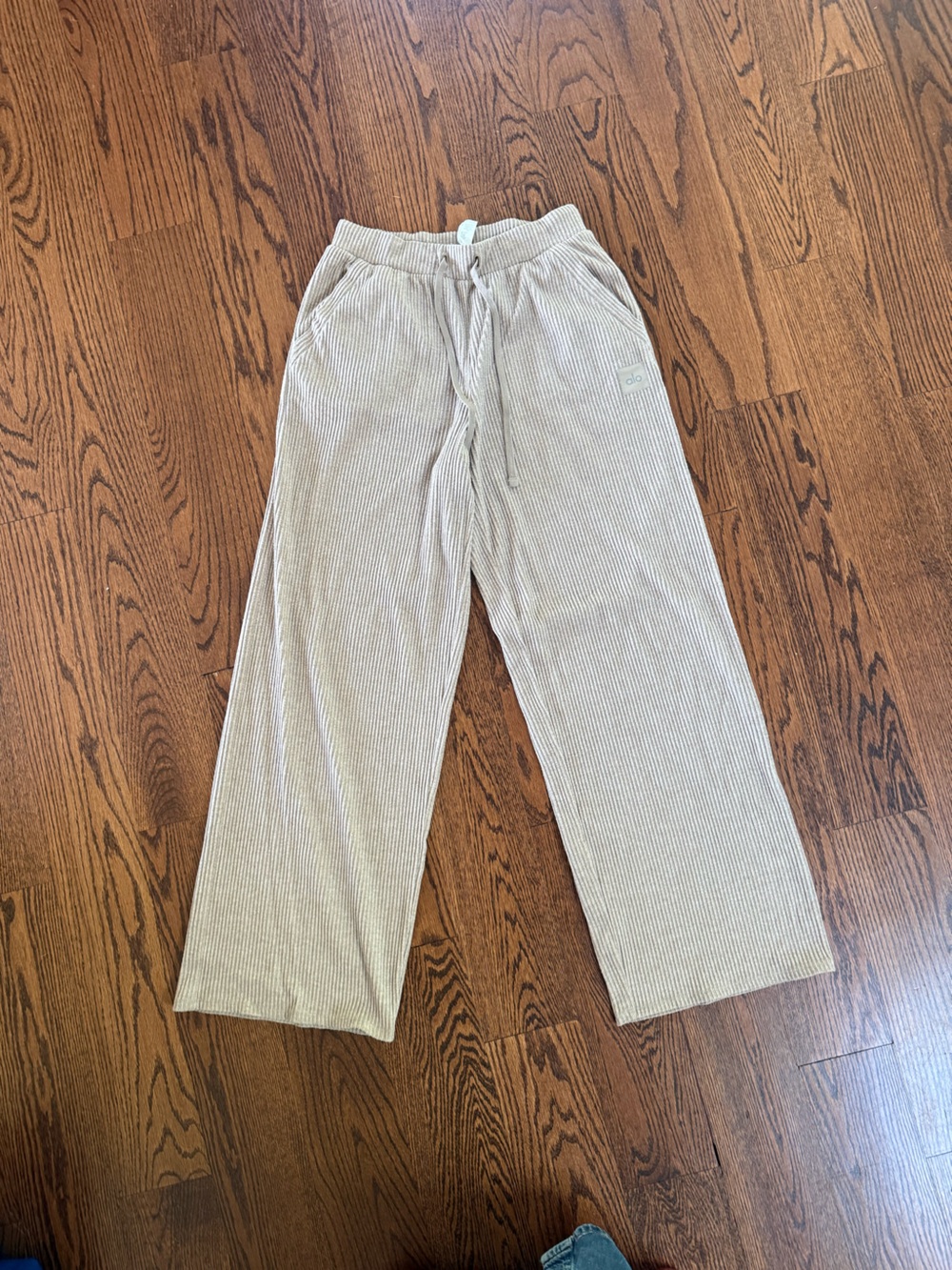 ALO Yoga wide leg lounge pants